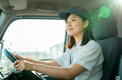 website_large-ro_truck-driver-female_rai-16_gem.jpg