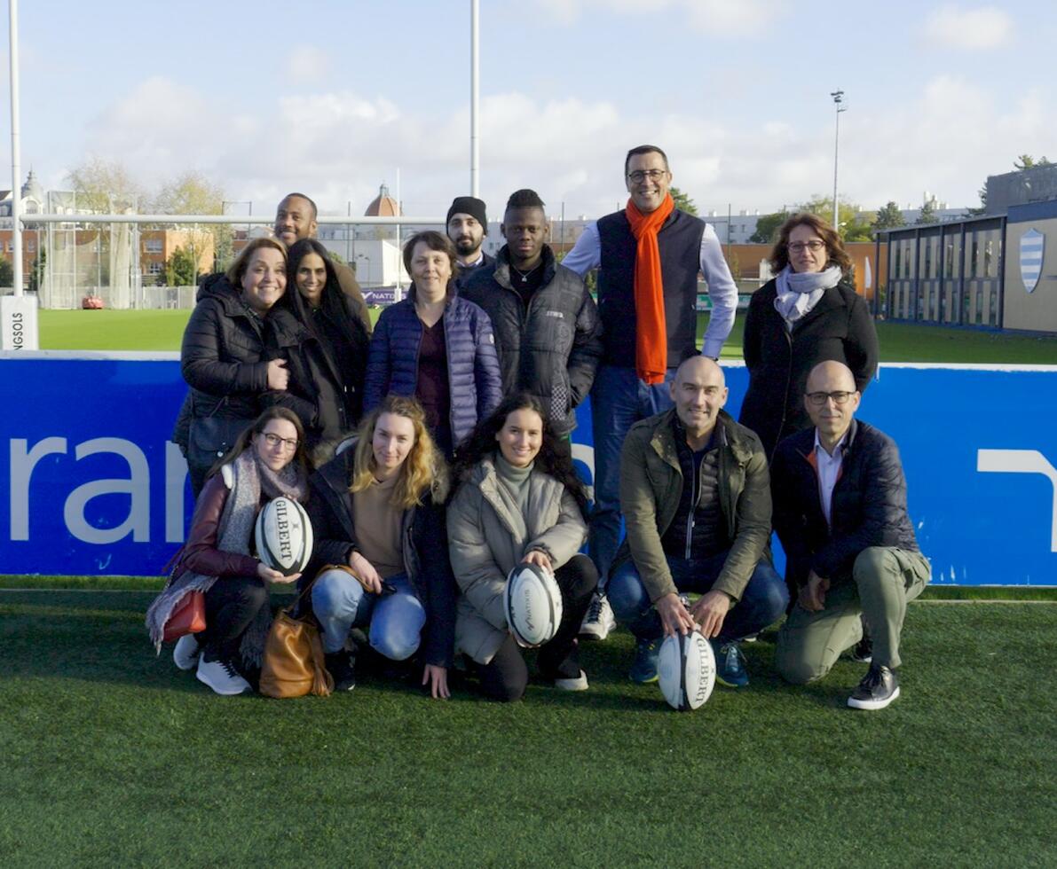 groupe de personnes ayant bénéficié d'une formation randstad sport